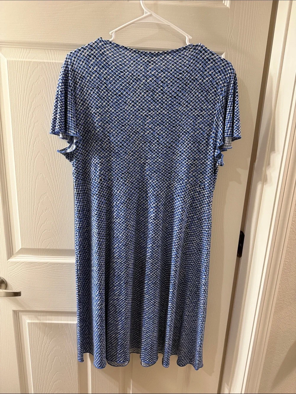 Daisy Fuentes Blue & White Geometric V-Neck Skater Dress